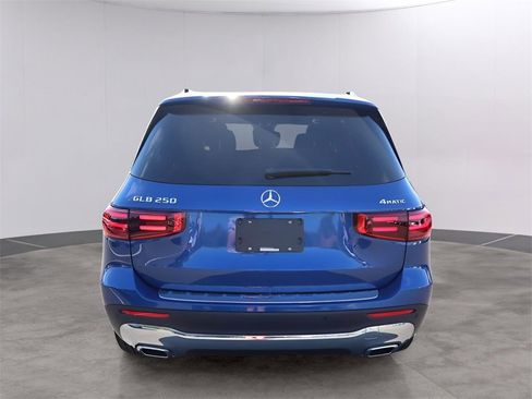 New 2026 Mercedes-Benz GLB 250 4MATIC image 6