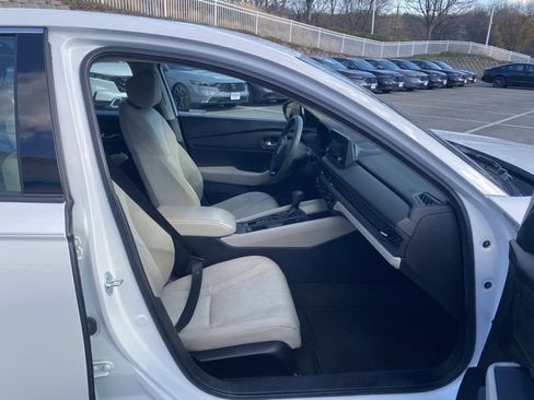 Used 2024 Honda Accord EX image 27