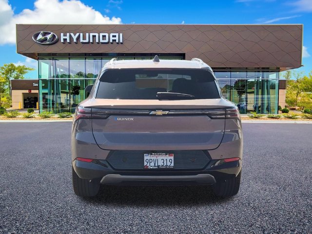Used 2024 Chevrolet Equinox EV LT FWD image 7