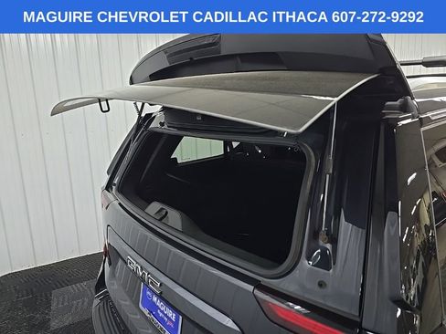 Used 2023 GMC Yukon XL Denali Ultimate AWD/4WD image 13