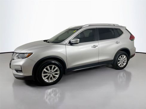 Used 2017 Nissan Rogue SV AWD/4WD image 8