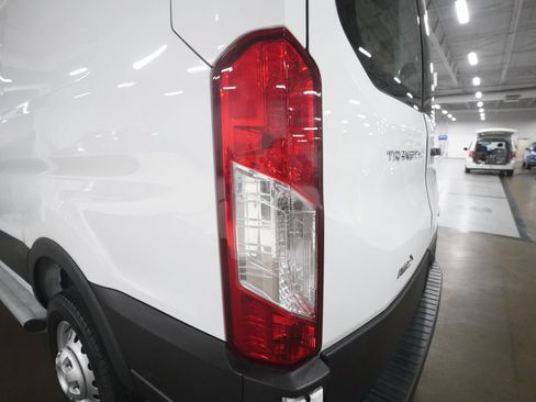 Used 2024 Ford Transit 250 Low Roof AWD w/ Exterior Upgrade Package image 30