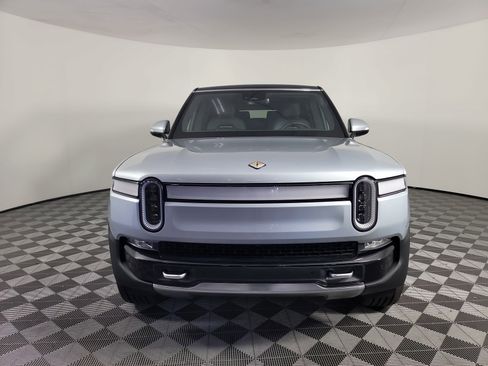 Used 2024 Rivian R1S Adventure AWD/4WD image 8
