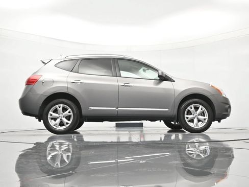 Used 2011 Nissan Rogue SV FWD image 39