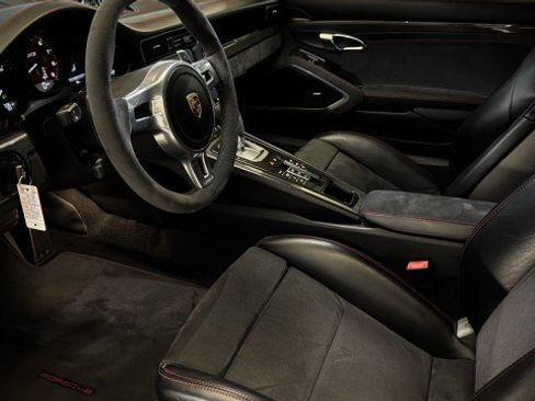 Used 2016 Porsche 911 Carrera GTS RWD image 4