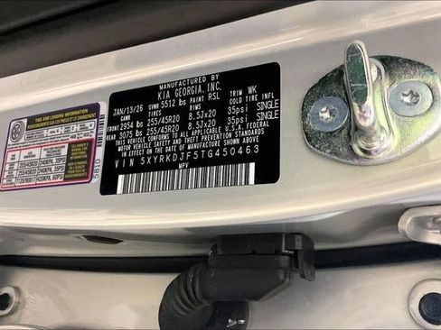 Certified 2026 Kia Sorento SX Prestige AWD/4WD image 17