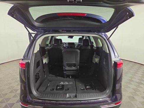 Certified 2024 Kia Carnival LX FWD image 30
