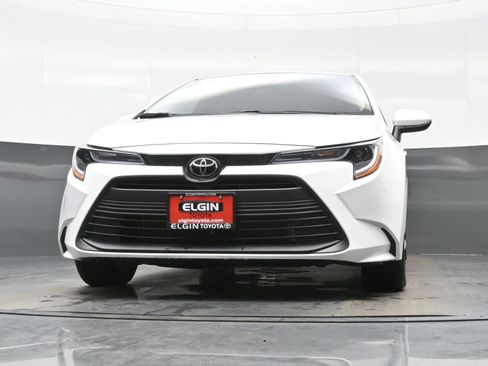 Used 2025 Toyota Corolla LE w/ LE Premium Package image 26