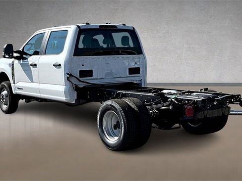 New 2026 Ford F350 XL image 3