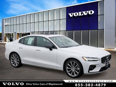 Used 2021 Volvo S60 T5 Momentum