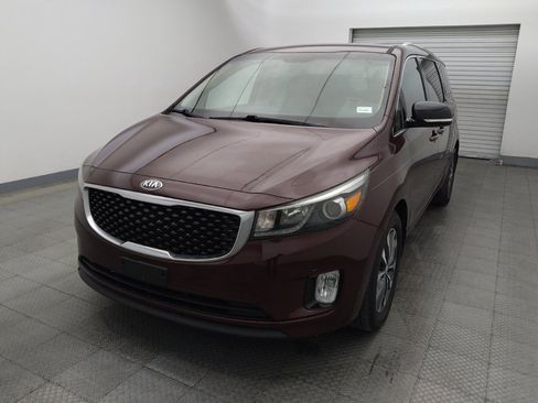Used 2018 Kia Sedona SX FWD image 15