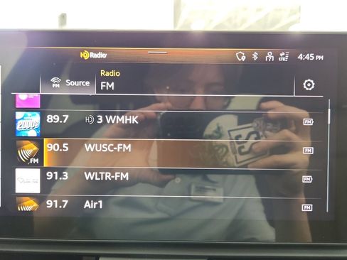 Used 2023 Audi Q5 2.0T Premium w/ Convenience Package image 22