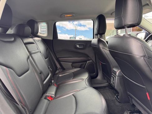 Used 2020 Jeep Compass Trailhawk w/ Leather Interior Group AWD/4WD image 10