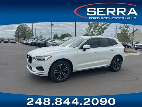 Used 2020 Volvo XC60 T5 Momentum w/ Protection Package Premier AWD/4WD image 1