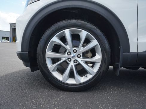 Used 2021 Ford Explorer Platinum w/ Equipment Group 601A AWD/4WD image 33