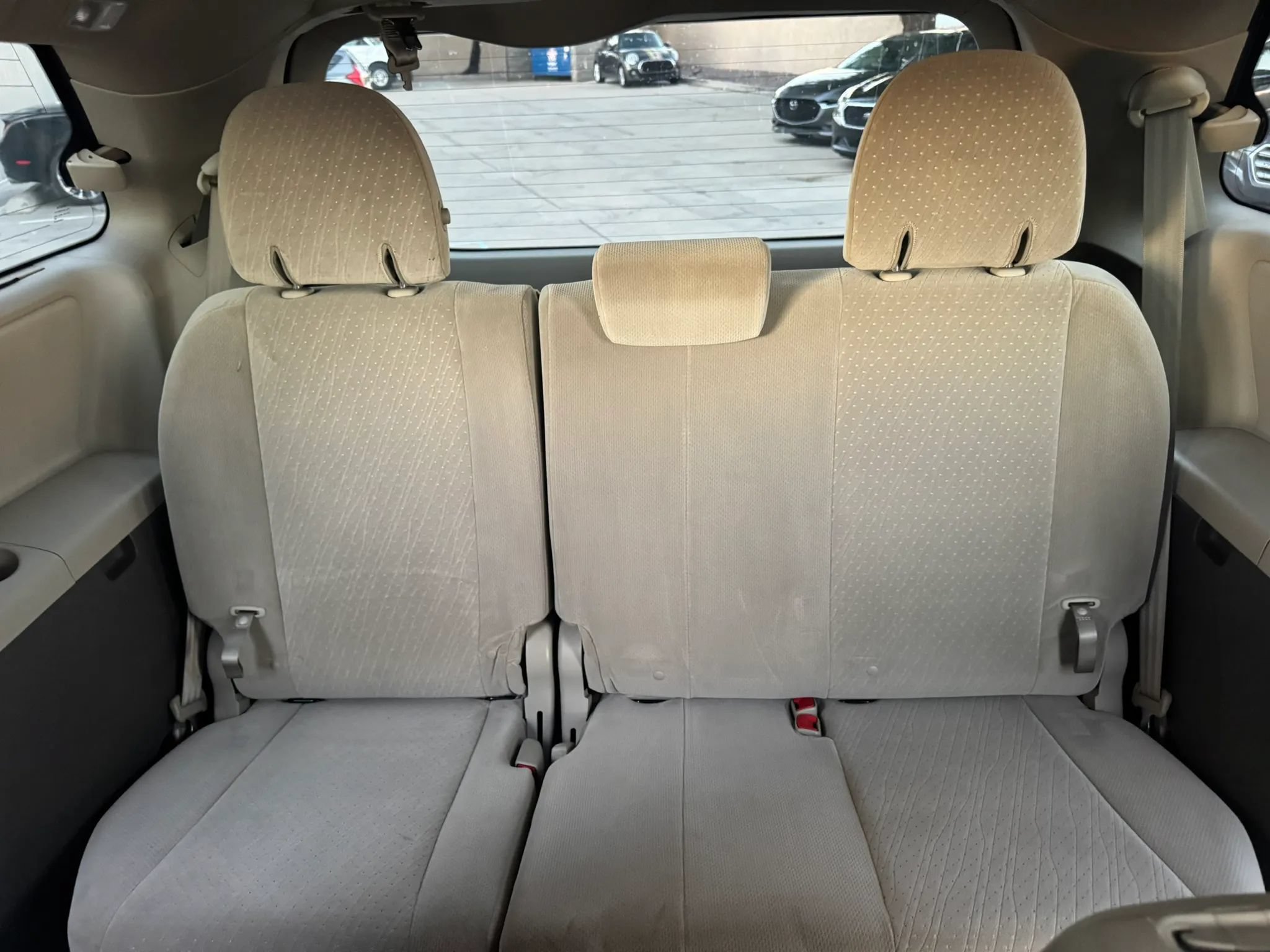 Used 2015 Toyota Sienna LE FWD image 20