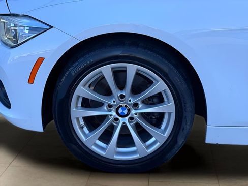 Used 2018 BMW 320i Sedan RWD image 36