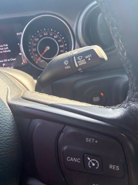 Used 2021 Jeep Gladiator Sport AWD/4WD image 12