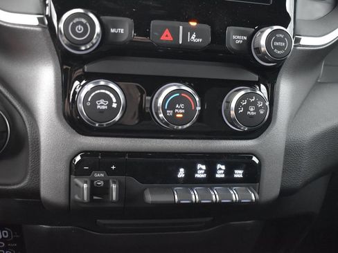 Used 2025 RAM 1500 Big Horn AWD/4WD image 21