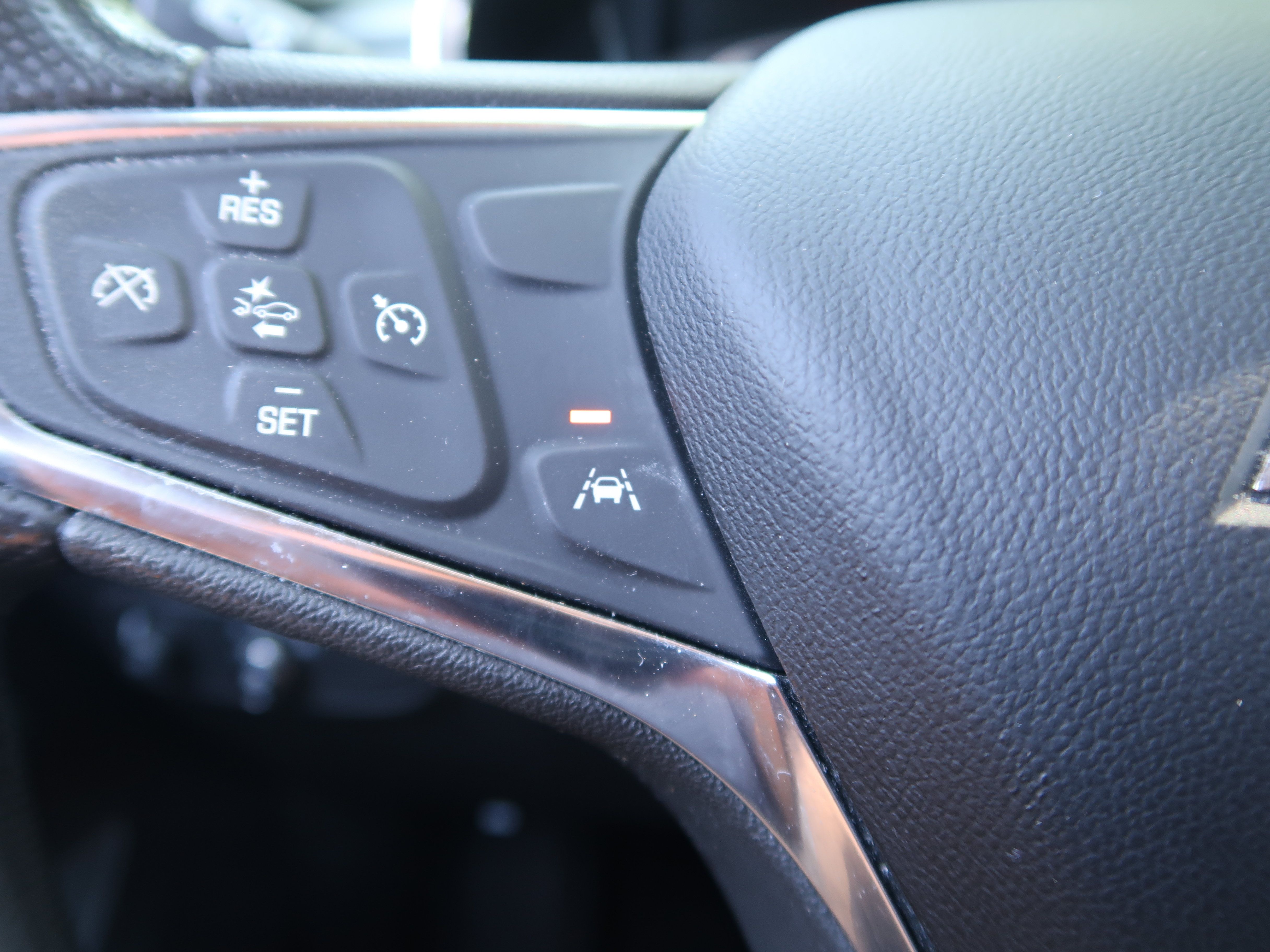 Used 2021 Chevrolet Equinox LT FWD image 20