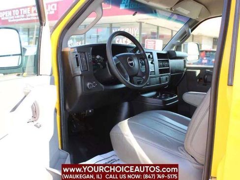 Used 2017 GMC Savana 2500 Extended image 32