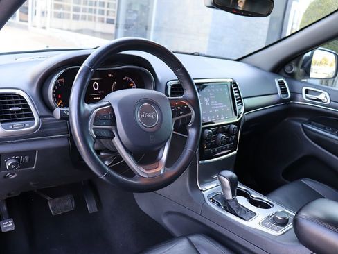 Used 2019 Jeep Grand Cherokee Limited image 15