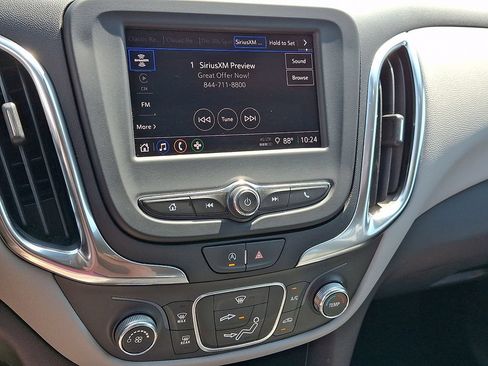 Used 2024 Chevrolet Equinox LS FWD image 17