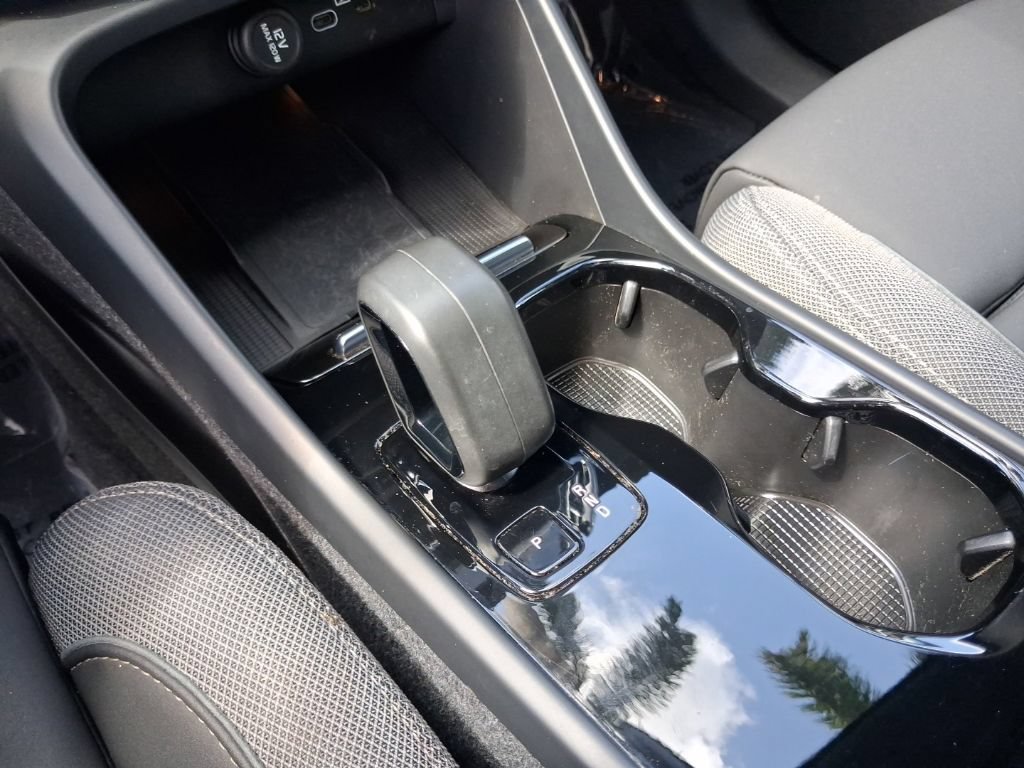 Used 2023 Volvo C40 Recharge Core AWD/4WD image 22