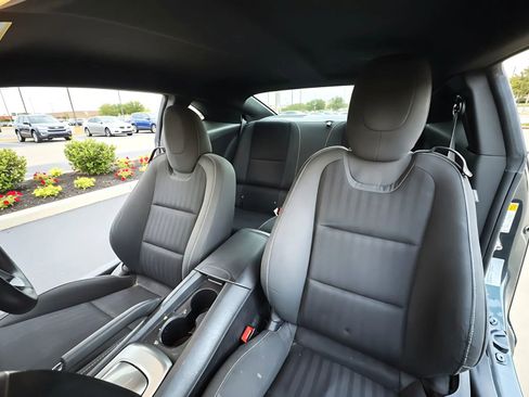 Used 2021 Chevrolet Camaro SS image 15