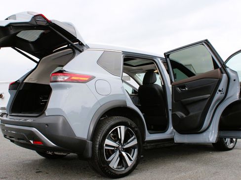 Used 2023 Nissan Rogue SL AWD/4WD image 21