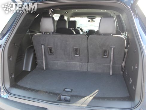 Used 2023 Chevrolet Traverse LT image 31