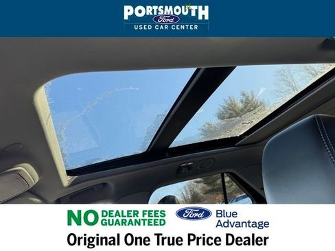 Used 2024 Ford Explorer XLT w/ Equipment Group 202A image 10