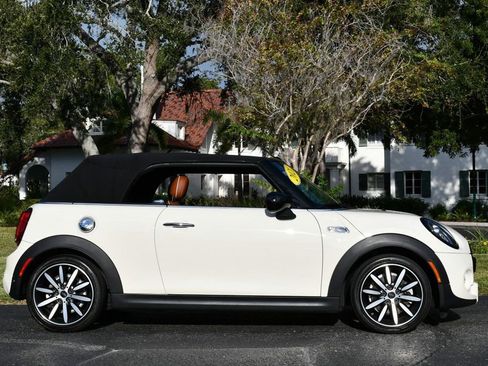 Used 2021 MINI Cooper S image 45