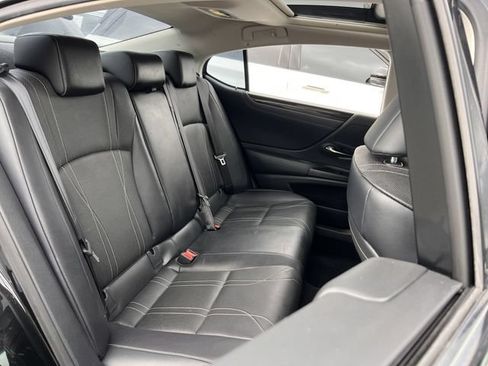 Used 2019 Lexus ES 350 w/ Accessory Package 2 FWD image 31