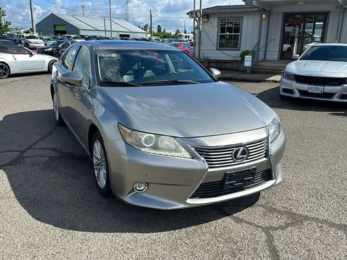 Used 2015 Lexus ES 350 w/ Luxury Package image 1