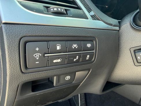 Used 2018 Genesis G80 3.3T Sport RWD image 12