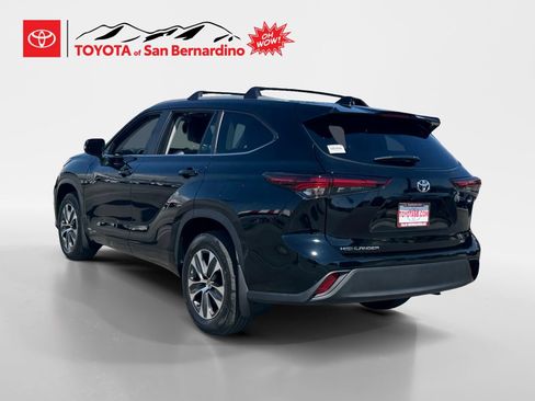 New 2026 Toyota Highlander XLE AWD/4WD image 3