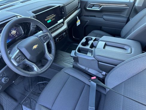 New 2026 Chevrolet Silverado 1500 LT image 9