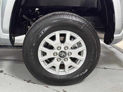 Certified 2025 Toyota Tacoma SR5 image 23