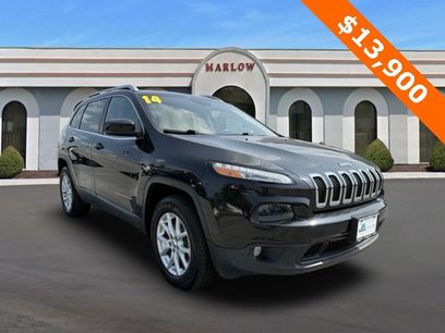 Used 2014 Jeep Cherokee Latitude w/ Comfort/Convenience Group