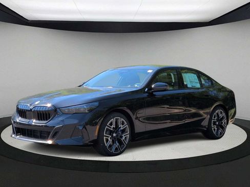 New 2027 BMW 550e xDrive w/ Executive Package AWD/4WD image 4