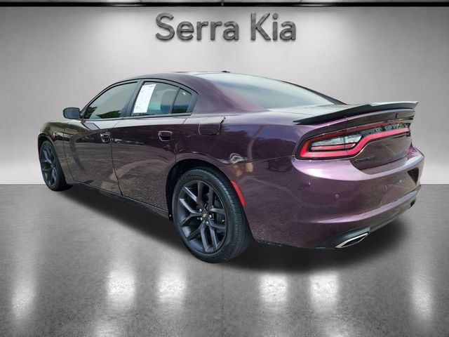 Used 2020 Dodge Charger SXT w/ Blacktop Package RWD image 3