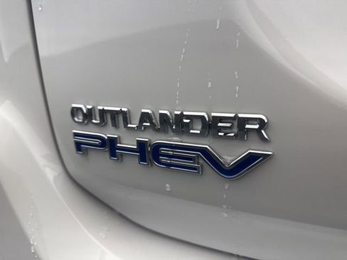 Used 2021 Mitsubishi Outlander GT image 43
