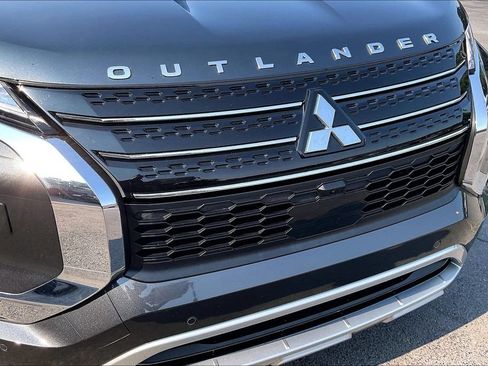Used 2024 Mitsubishi Outlander SE AWD/4WD image 29