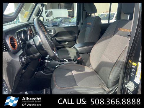 Used 2021 Jeep Gladiator Mojave image 11