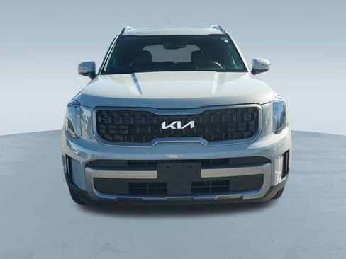 Used 2023 Kia Telluride EX X-Line image 2