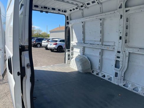 Used 2023 RAM ProMaster 2500 FWD image 31