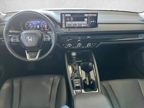 Used 2025 Honda Accord Touring image 13
