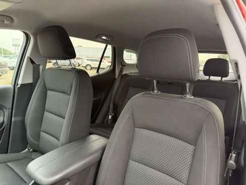 Used 2024 GMC Terrain SLE w/ Driver Convenience Package AWD/4WD image 14