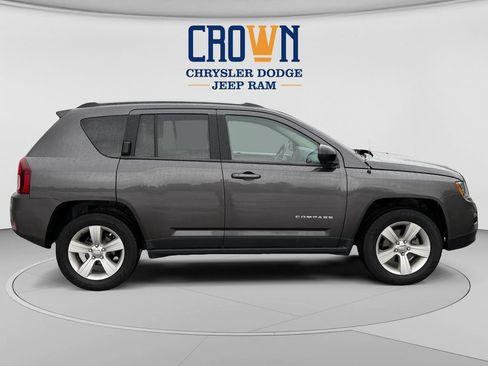 Used 2017 Jeep Compass Sport w/ Power Value Group AWD/4WD image 2